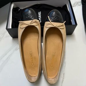 Chanel Ballerina flats